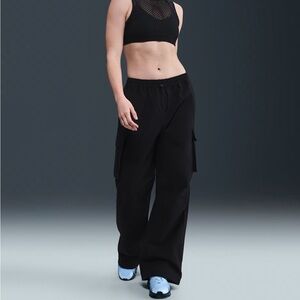 NIKE Women’s Cargo Pants - XL